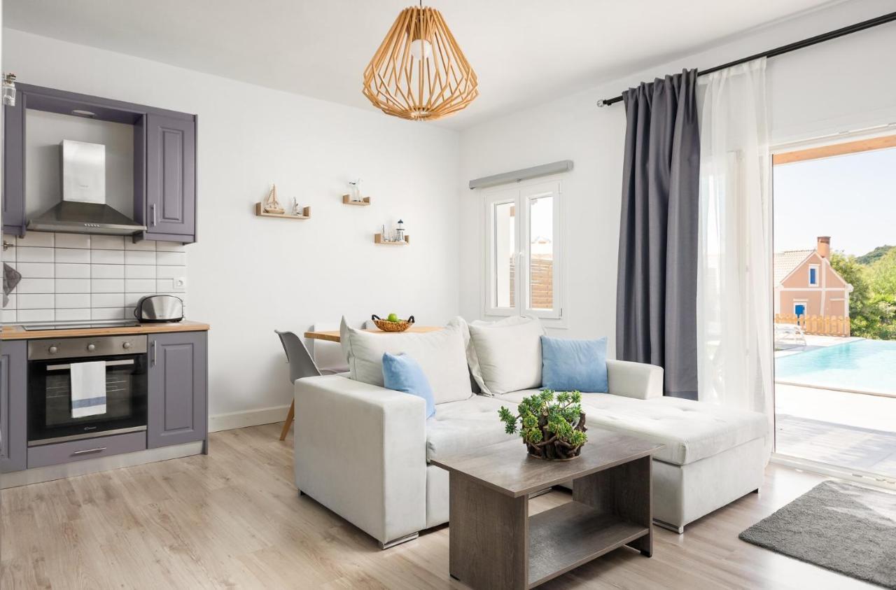 Reiki Villas Erikousa Ereikoussa Экстерьер фото